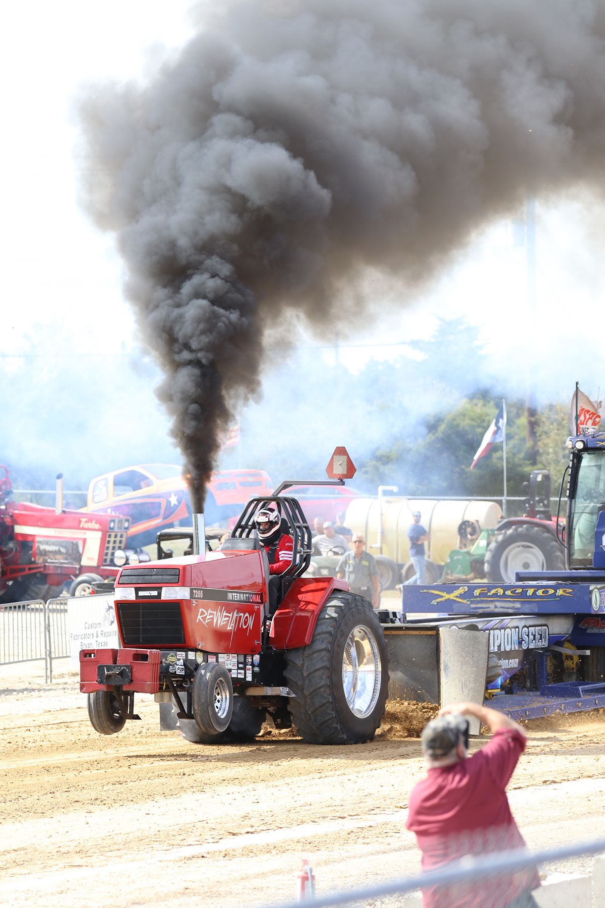 tractor pulls pictures